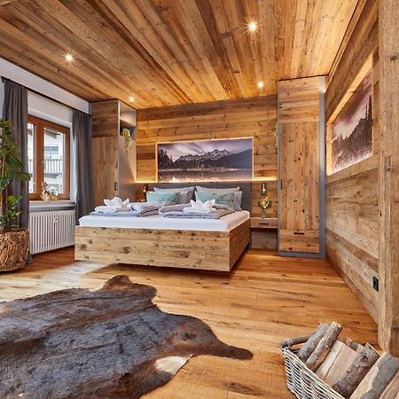 Alpis Ferienwohnung Гармиш-Партенкирхен Экстерьер фото