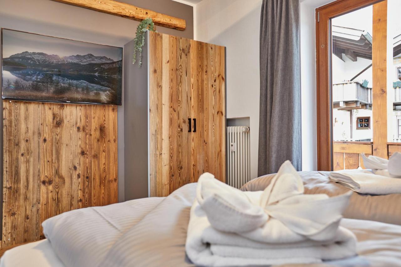 Alpis Ferienwohnung Гармиш-Партенкирхен Экстерьер фото